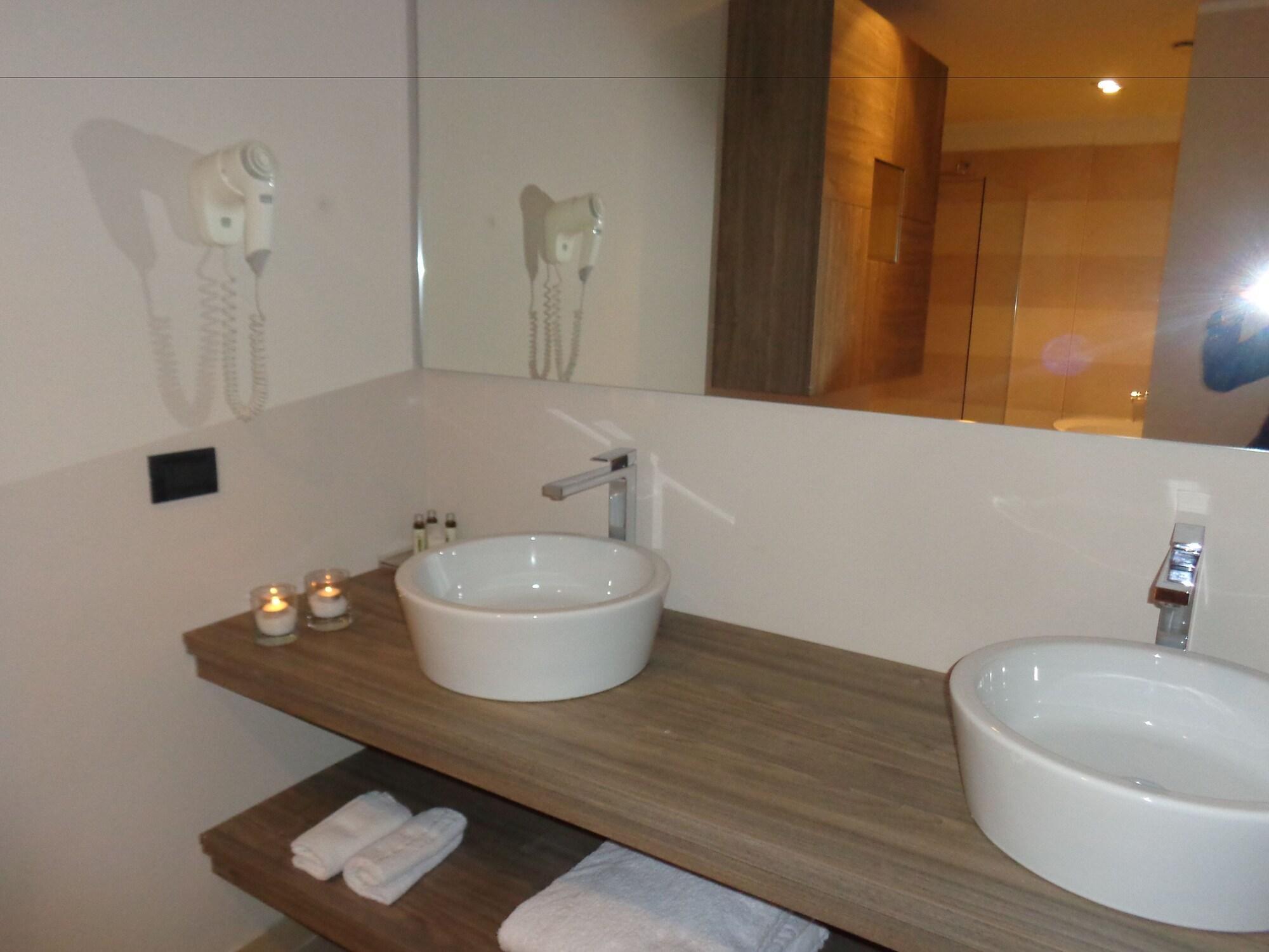 ホテル Ferretti Majestichouse カステネードロ エクステリア 写真
